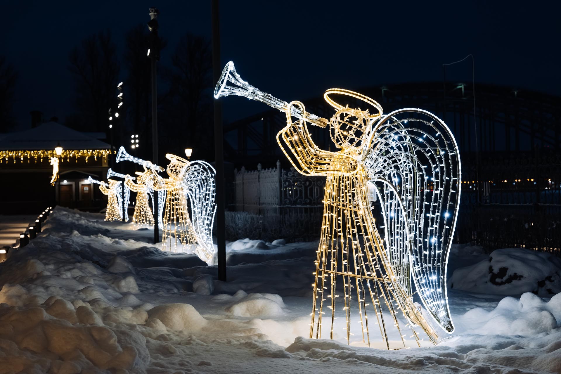 Украшение храма Иконы Божьей Матери