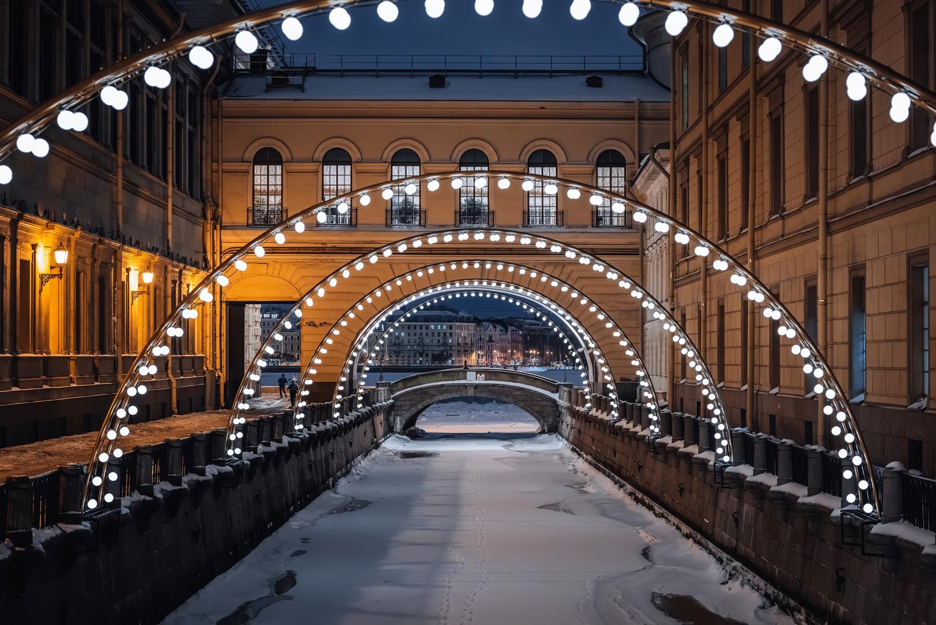 Украшение Зимней канавки