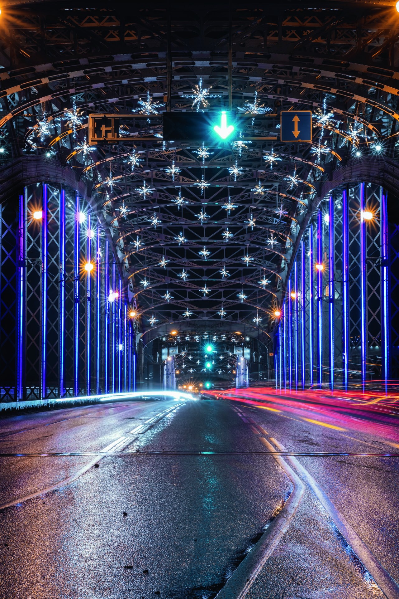 Подсветка холодным неоном