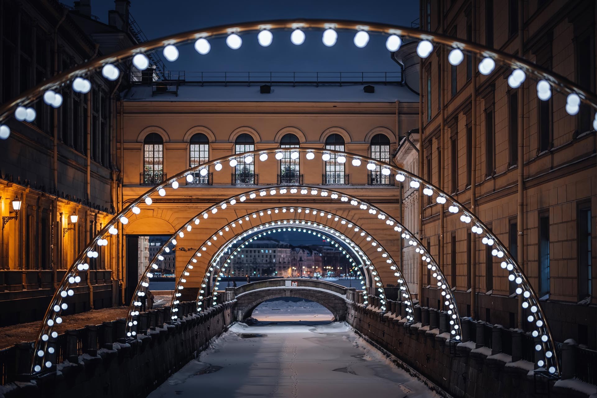 Украшение Зимней канавки